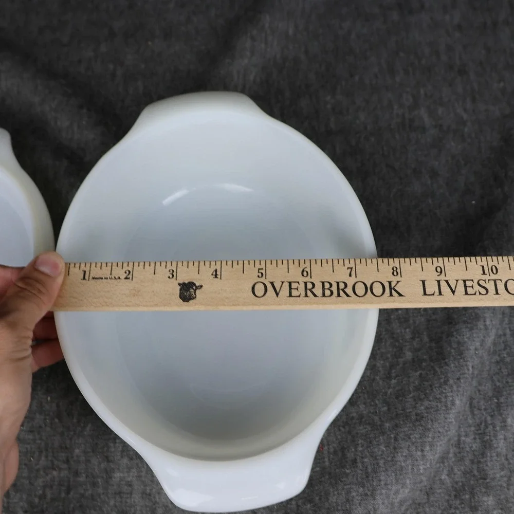 Vintage Fire-King White Oval Casserole Dish 433 1.5 Qt Glass Ovenware USA 11x9